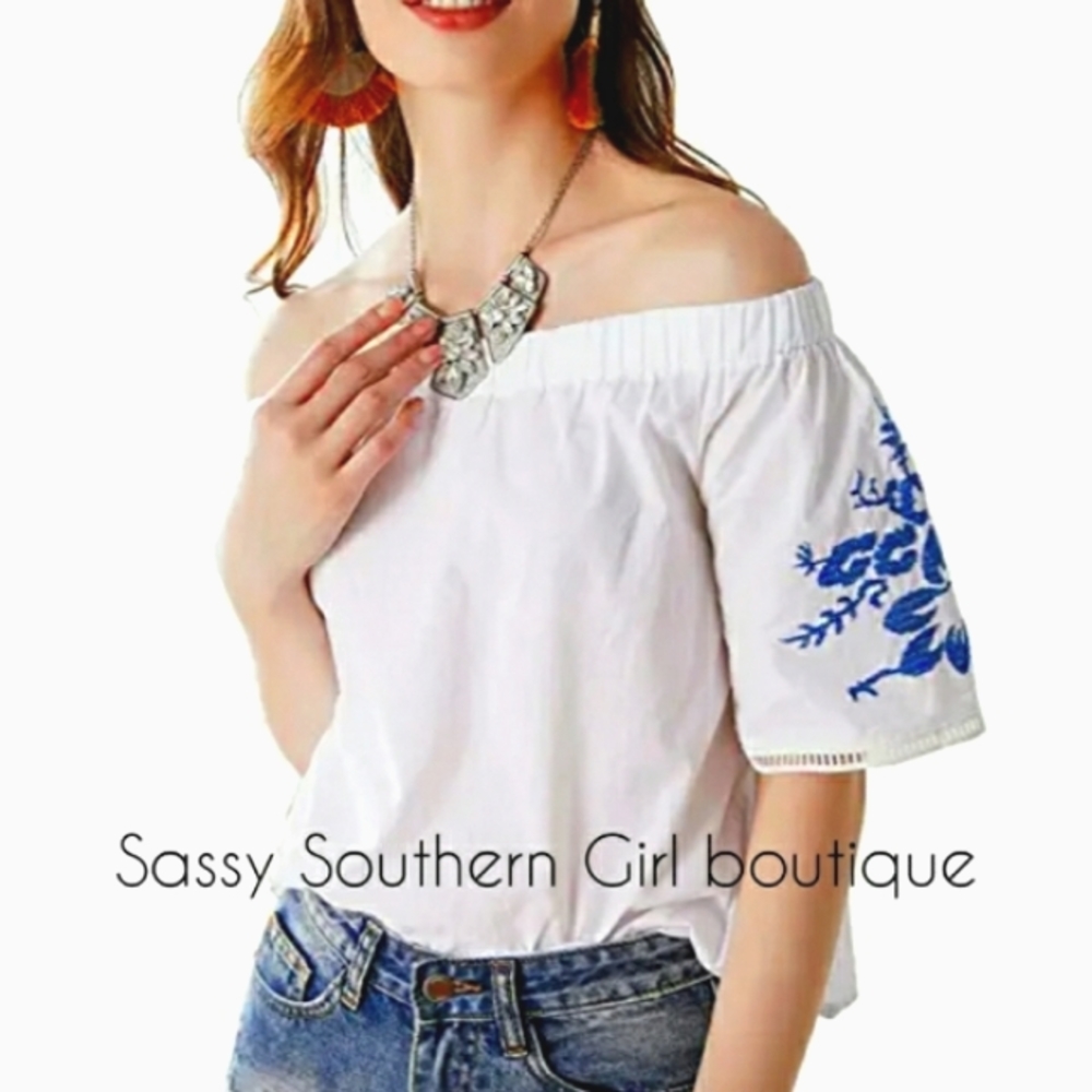 ⭐🆕 Mexican Embroidered Boho White blue  top